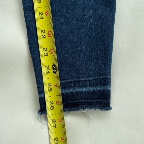 Spanx Distressed Ankle Skinny Jeans, Medium Wash Size Small - Picture 12 of 12